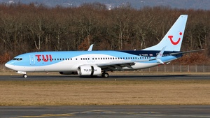 Photo of G-TAWK - Boeing 737-8K5 operated by TUI Airways