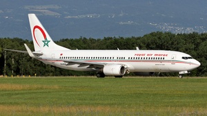 Photo of CN-ROB - Boeing 737-8B6 operated by Royal Air Maroc