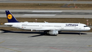 Photo of D-AIDM - Airbus A321-231 operated by Lufthansa