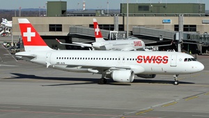 Photo of HB-JLQ - Airbus A320-214 operated by Swiss International Air Lines