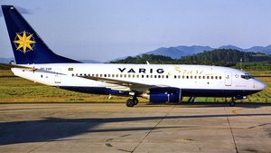Photo of PP-VQB - Boeing 737-76N operated by Varig