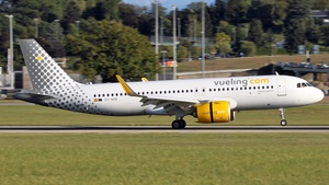 Photo of EC-NDB - Airbus A320-271N operated by Vueling
