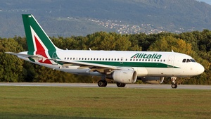 Photo of EI-IMM - Airbus A319-111 operated by Alitalia