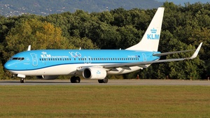 Photo of PH-BXD - Boeing 737-8K2 operated by KLM Royal Dutch Airlines