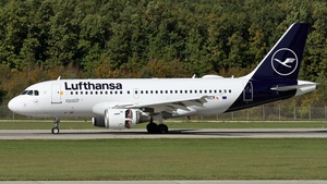 Photo of D-AILM - Airbus A319-114 operated by Lufthansa