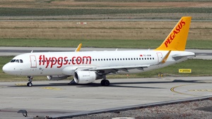 Photo of TC-DCM - Airbus A320-214 operated by Pegasus Airlines