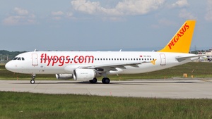 Photo of TC-DCJ - Airbus A320-214 operated by Pegasus Airlines