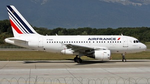 Photo of F-GUGI - Airbus A318-111 operated by Air France