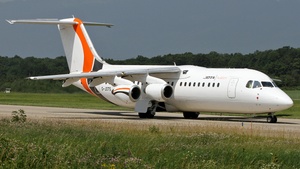 Photo of G-JOTS - British Aerospace Avro RJ100 operated by JOTA Aviation