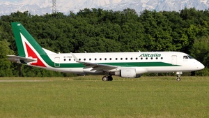Photo of EI-RDO - Embraer ERJ-175STD operated by Alitalia CityLiner