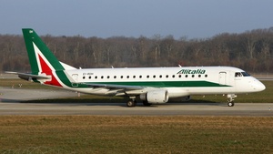 Photo of EI-RDH - Embraer ERJ-175STD operated by Alitalia CityLiner