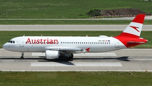 Photo of OE-LBS - Airbus A320-214 operated by Austrian Airlines