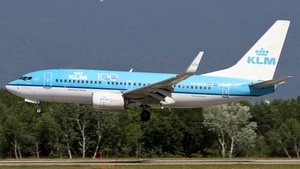 Photo of PH-BGW - Boeing 737-7K2 operated by KLM Royal Dutch Airlines