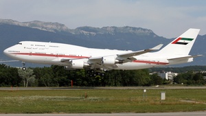 Photo of A6-HMM - Boeing 747-48E(M) operated by Dubai Royal Air Wing