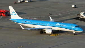 Photo of PH-EXV - Embraer ERJ-190STD operated by KLM Cityhopper