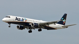 Photo of PR-AUO - Embraer ERJ-195LR operated by Azul
