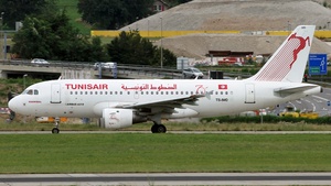 Photo of TS-IMO - Airbus A319-114 operated by Tunisair