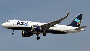 Photo of PR-YRN - Airbus A320-253N operated by Azul