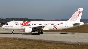 Photo of TS-IML - Airbus A320-211 operated by Tunisair