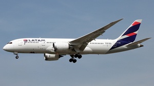 Photo of CC-BBE - Boeing 787-8 Dreamliner operated by LATAM Airlines