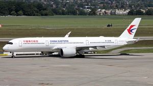 Photo of B-329E - Airbus A350-941 operated by China Eastern Airlines