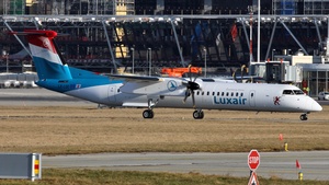 Photo of LX-LGG - Bombardier DHC-8-402 Dash 8 Q400 operated by Luxair