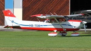 Photo of HB-TDB - Cessna 172S Skyhawk SP operated by Flugsportgruppe Zürcher Oberland