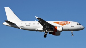 Photo of G-EZEH - Airbus A319-111 operated by easyJet