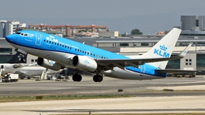 Photo of PH-BGD - Boeing 737-7K2 operated by KLM Royal Dutch Airlines