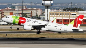 Photo of CS-TNR - Airbus A320-214 operated by TAP Air Portugal