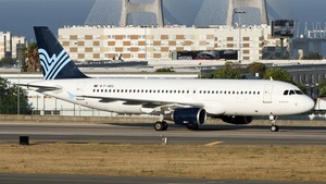 Photo of F-HBIS - Airbus A320-214 operated by TAP Air Portugal (opb Aigle Azur)