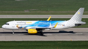 Photo of EC-MLE - Airbus A320-232 operated by Vueling