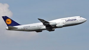 Photo of D-ABYC - Boeing 747-830 operated by Lufthansa