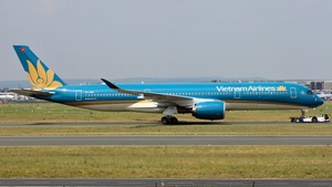 Photo of VN-A895 - Airbus A350-941 operated by Vietnam Airlines