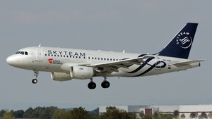 Photo of OK-PET - Airbus A319-112 operated by CSA Czech Airlines