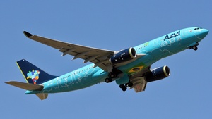 Photo of PR-AIU - Airbus A330-243 operated by Azul