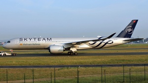 Photo of VN-A897 - Airbus A350-941 operated by Vietnam Airlines
