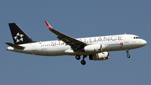 Photo of TC-JPP - Airbus A320-232 operated by Turkish Airlines