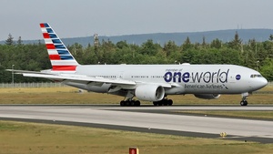 Photo of N796AN - Boeing 777-223(ER) operated by American Airlines