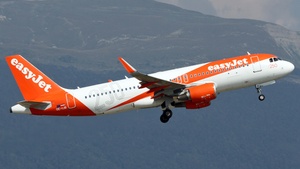 Photo of OE-IJB - Airbus A320-214 operated by easyJet Europe
