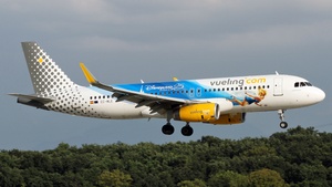 Photo of EC-MLE - Airbus A320-232 operated by Vueling