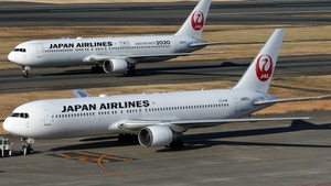 Photo with serial 32886 - Boeing 767-346(ER)