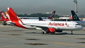 Photo with serial 6125 - Airbus A320-214