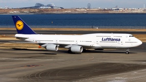 Photo of D-ABYL - Boeing 747-830 operated by Lufthansa