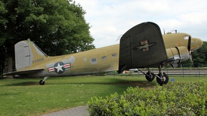 Photo of 43-49081 - Douglas C-47B Skytrain operated by US Army Air Force
