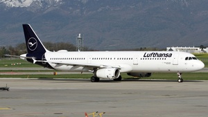 Photo of D-AISP - Airbus A321-231 operated by Lufthansa