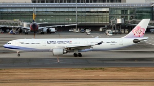 Photo of B-18305 - Airbus A330-302 operated by China Airlines