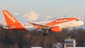Photo of G-EZFL - Airbus A319-111 operated by easyJet