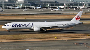 Photo of JA752J - Boeing 777-346 operated by Japan Airlines