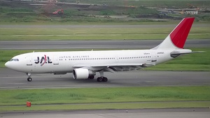 Photo of JA8561 - Airbus A300B4-622R operated by Japan Airlines
